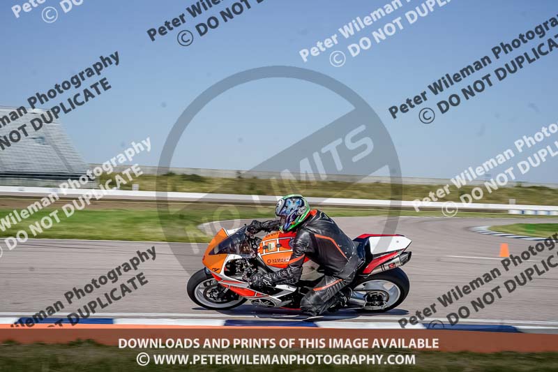 Rockingham no limits trackday;enduro digital images;event digital images;eventdigitalimages;no limits trackdays;peter wileman photography;racing digital images;rockingham raceway northamptonshire;rockingham trackday photographs;trackday digital images;trackday photos